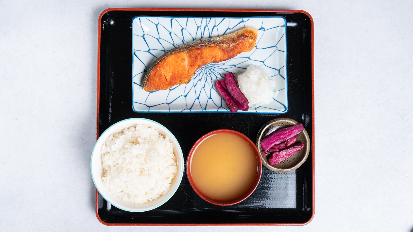 焼き魚定食(鮭)
